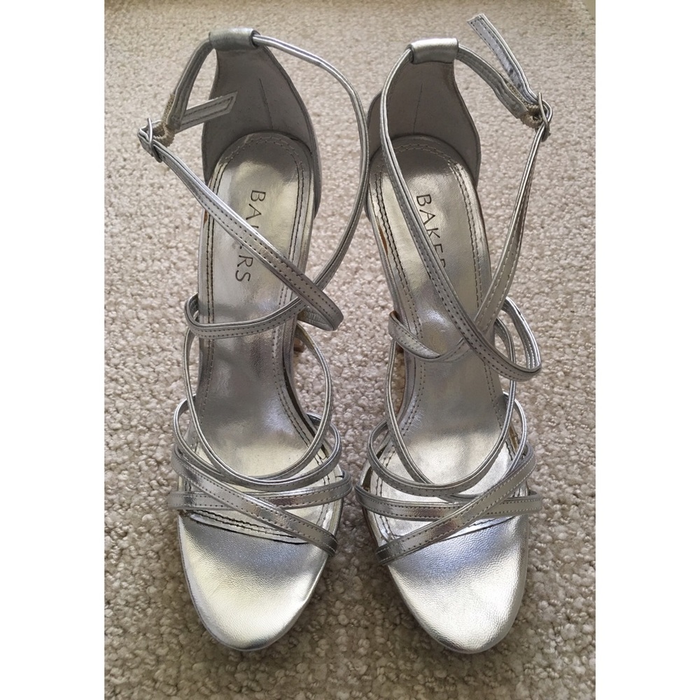 Bakers silver heels size 7.5